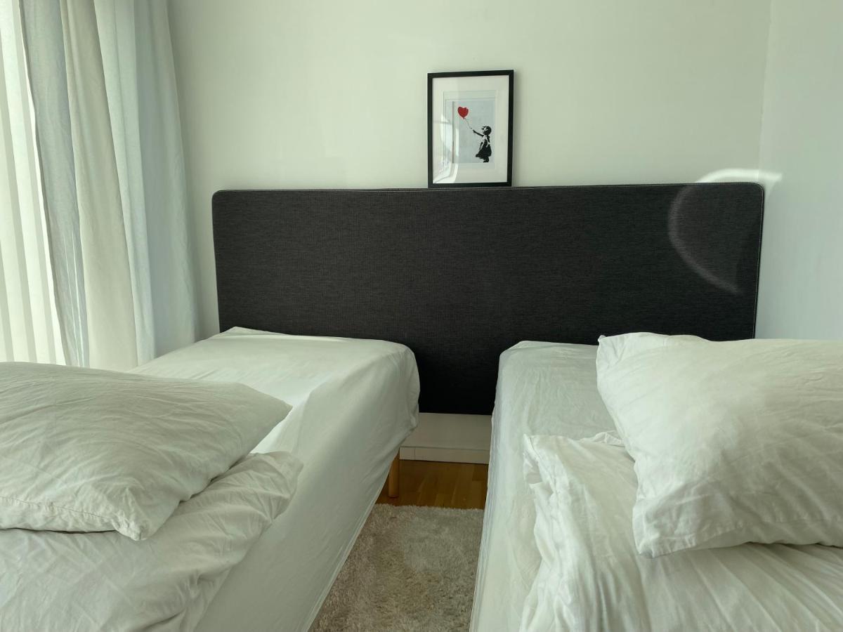 Exclusive 2 Level Etage Next To Arlanda-City Metro Stockholm Buitenkant foto