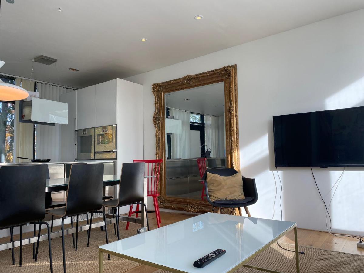 Exclusive 2 Level Etage Next To Arlanda-City Metro Stockholm Buitenkant foto