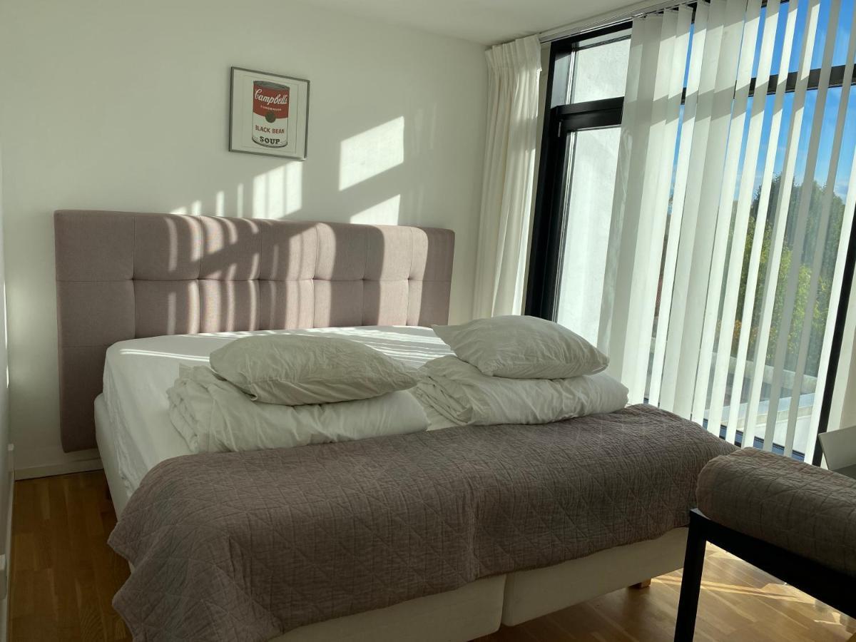 Exclusive 2 Level Etage Next To Arlanda-City Metro Stockholm Buitenkant foto