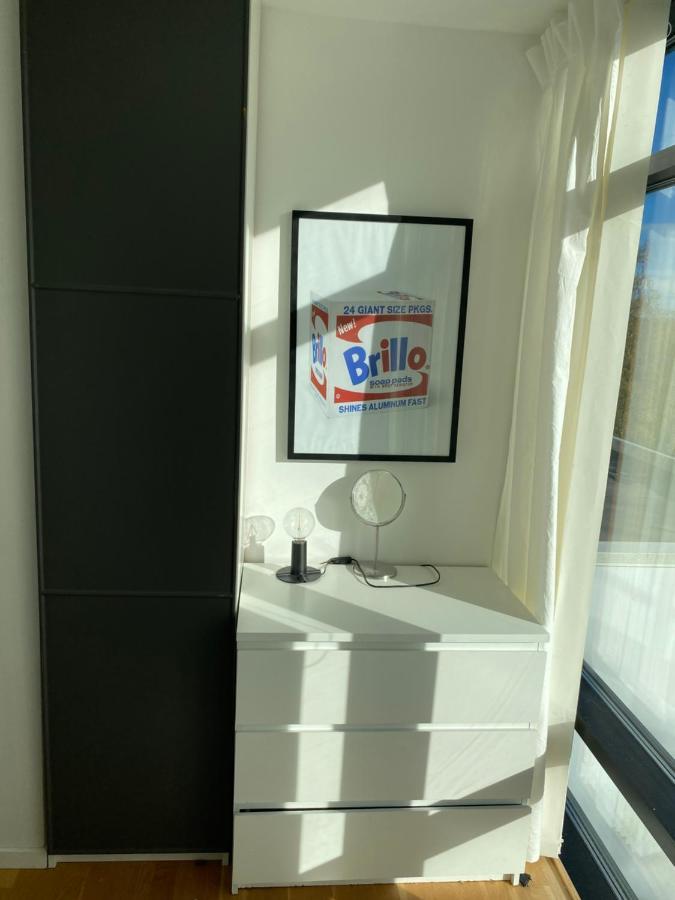 Exclusive 2 Level Etage Next To Arlanda-City Metro Stockholm Buitenkant foto