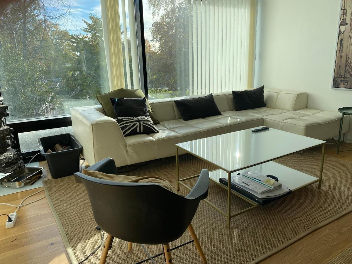 Exclusive 2 Level Etage Next To Arlanda-City Metro Stockholm Buitenkant foto